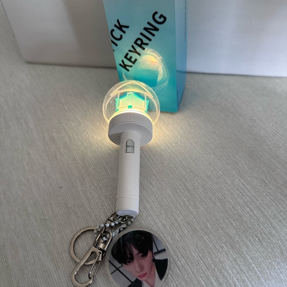 BOYNEXTDOOR Lightstick Keyring with Photo Keychain